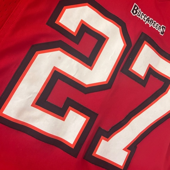 NFL Nike Tampa Bay Buccaneers LeGarette Blount #27 Jersey, Size XL- Pre Loved - Picture 11 of 15